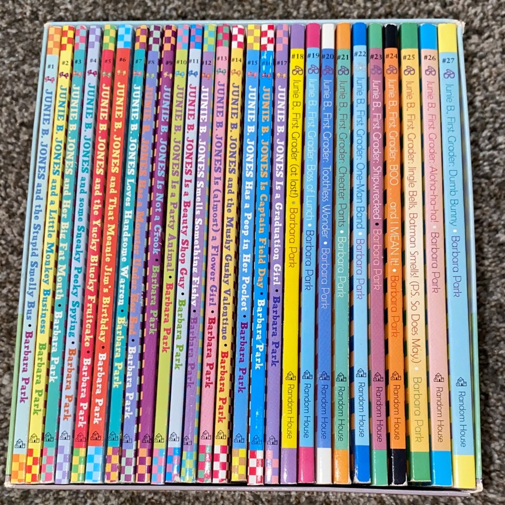 🖤 📚 Kids Book Set - Colorful Multicolor Collection of Junie B. Jones - Picture 7 of 7